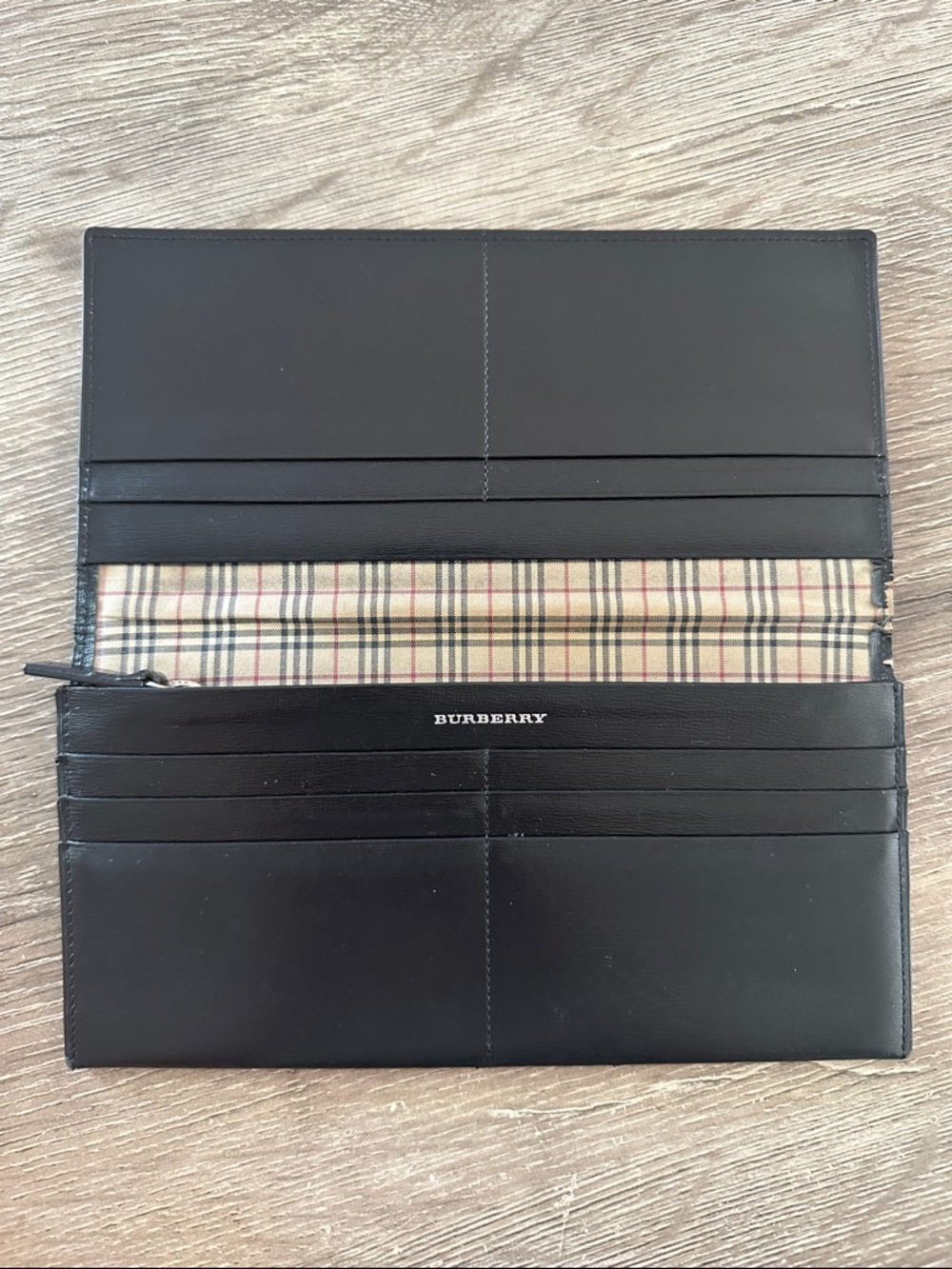 AUTHENTIC VINTAGE BURBERRY WALLET